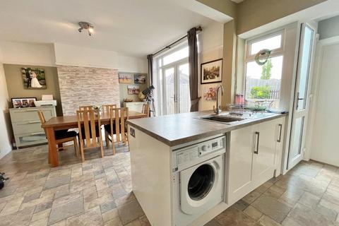 28 Birch Barn Way, Northampton, NN2 8DT