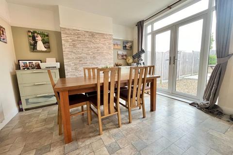 28 Birch Barn Way, Northampton, NN2 8DT