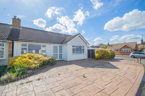 3 bedroom bungalow for sale, Bridport Road, Old Springfield, Chelmsford