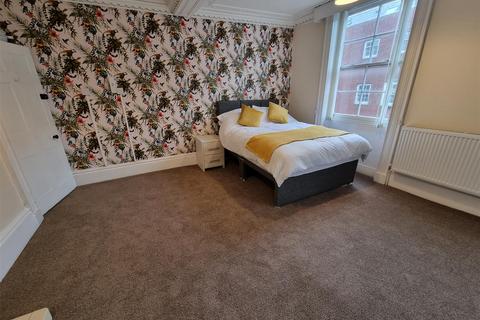 1 bedroom in a house share to rent, New Street, Stourport-On-Severn DY13