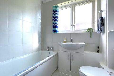53a Martins Road, Bromley, BR2 0EE