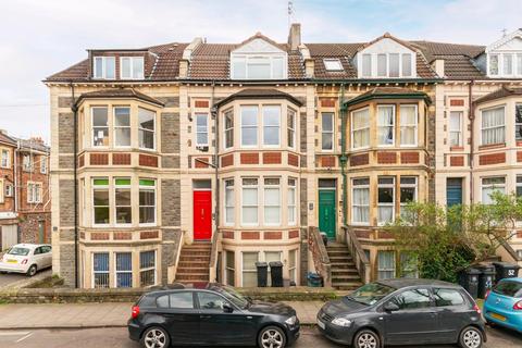 1 bedroom flat for sale, Alma Road, Clifton