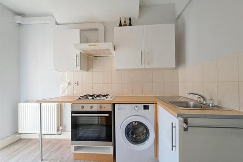 1 bedroom flat to rent, Winchester Road, London