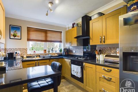 3 bedroom detached house for sale, High Street, Cinderford