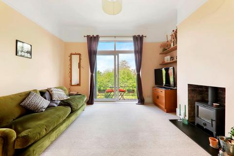 9a Howard Road, London, SE20 8HQ