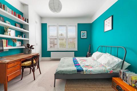 9a Howard Road, London, SE20 8HQ