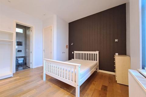 2 bedroom flat to rent, Brockley Road, London