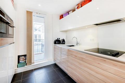 1 bedroom apartment to rent, Devizes Street, London N1