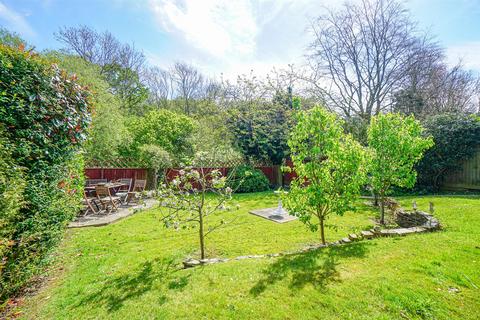 3 bedroom detached house for sale, Ironlatch Avenue, St. Leonards-On-Sea