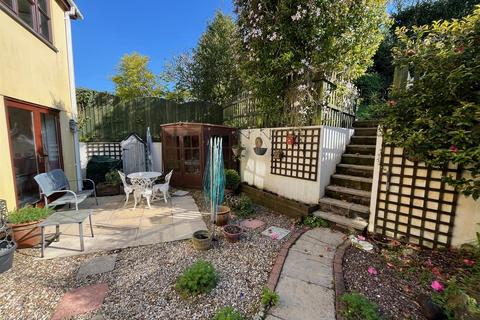 10 Meadow Breeze, Lostwithiel, PL22 0BJ