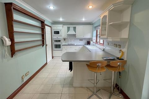 10 Meadow Breeze, Lostwithiel, PL22 0BJ