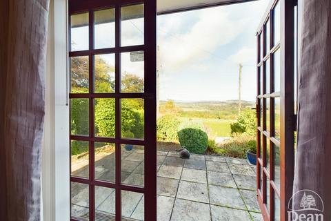 2 bedroom bungalow for sale, Brecon Way, Edge End, Coleford- STUNNING VIEWS