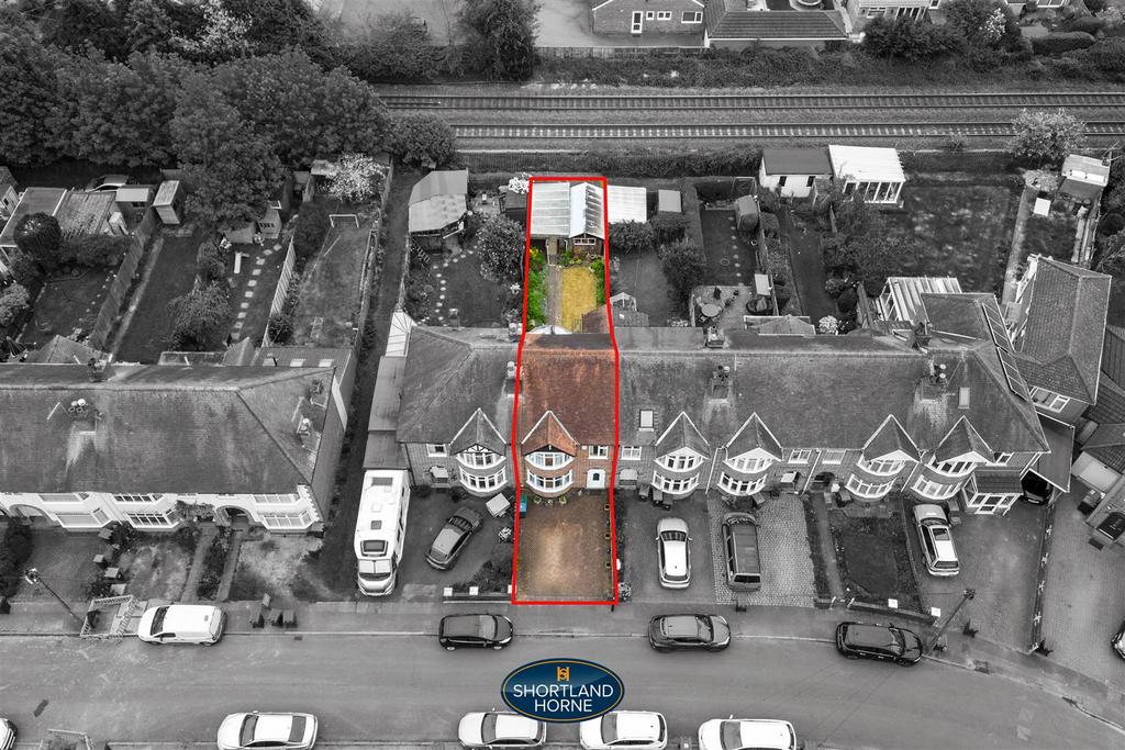 Gregory Avenue, Coventry CV3 3 bed terraced house £235,000