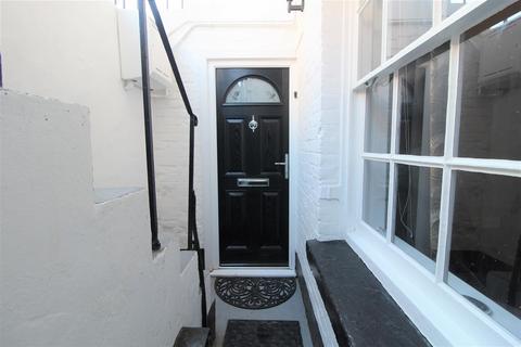 Basement Flat, 44 Bellevue Road, Ramsgate, CT11 8LA