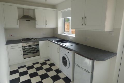 2 bedroom semi-detached house to rent, Leafe Close, Chilwell, Nottingham, NG9 6NR