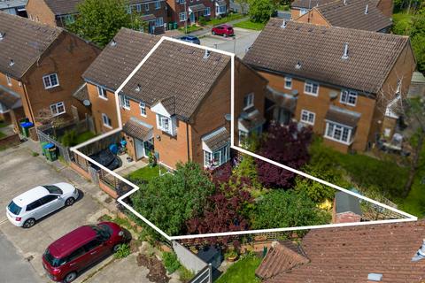 2 bedroom terraced house for sale, Brotheridge Court, Aylesbury HP21