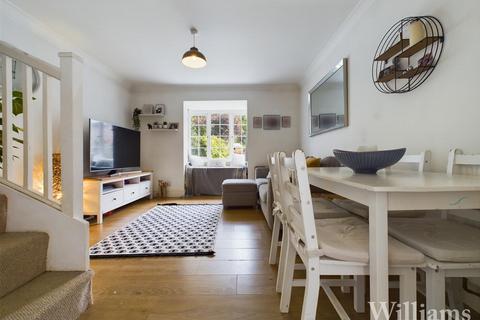 2 bedroom terraced house for sale, Brotheridge Court, Aylesbury HP21