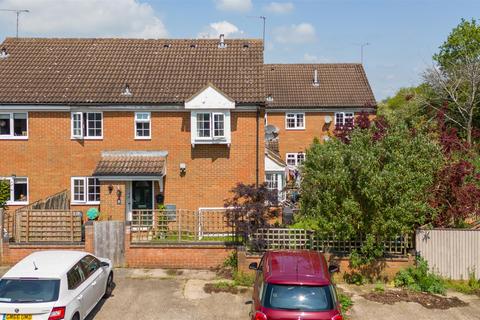 2 bedroom terraced house for sale, Brotheridge Court, Aylesbury HP21