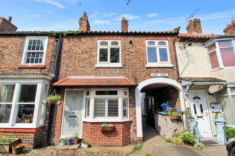3 bedroom terraced house for sale, Church View, Northallerton DL6