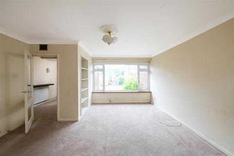 3 bedroom terraced house for sale, Harrison Close, Reigate