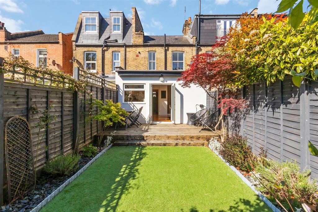 Vernon Avenue, Raynes Park SW20 2 bed terraced house for sale £800,000