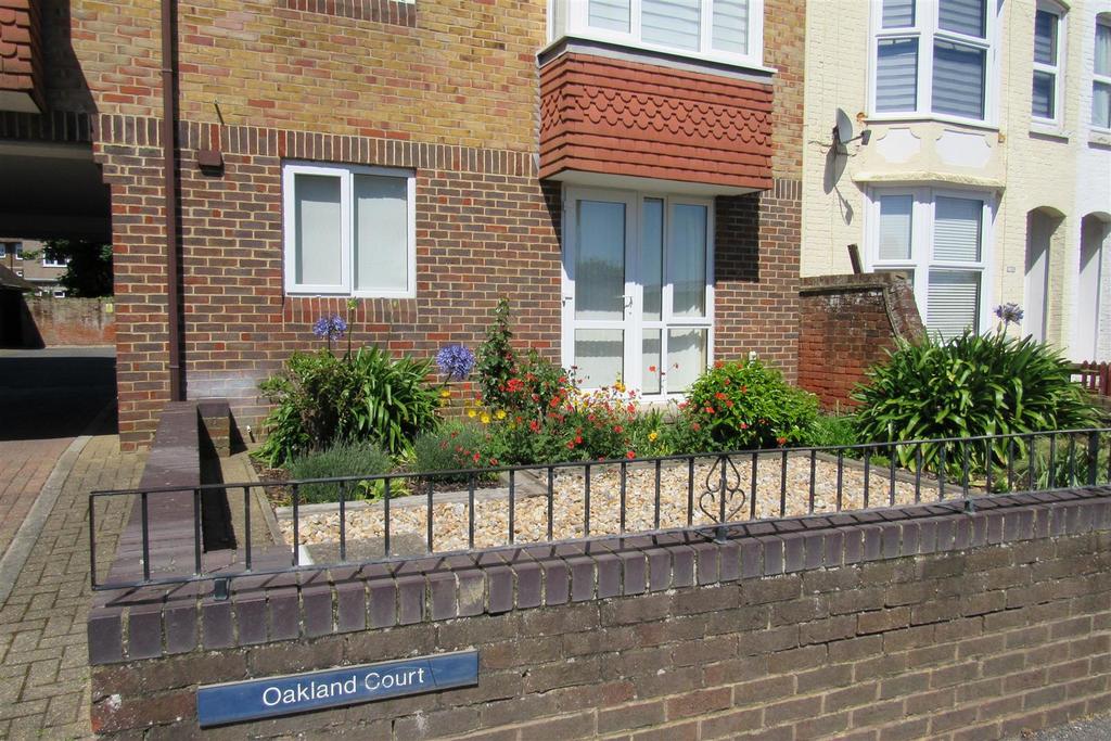 Oakland Court, Kings Road, Herne Bay 1 bed retirement property for sale