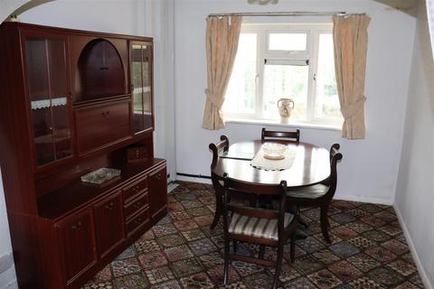 18 Broad Lane, Pelsall, Walsall, WS4 1AP