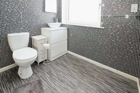 1103 Bolton Road, Bradford, BD2 4HP