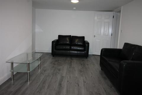 1 bedroom house to rent, St Johns Grove, Hyde Park, Leeds