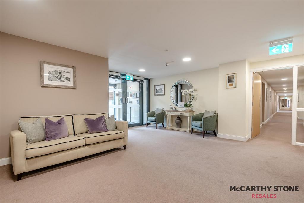 8595970-interior17.jpg