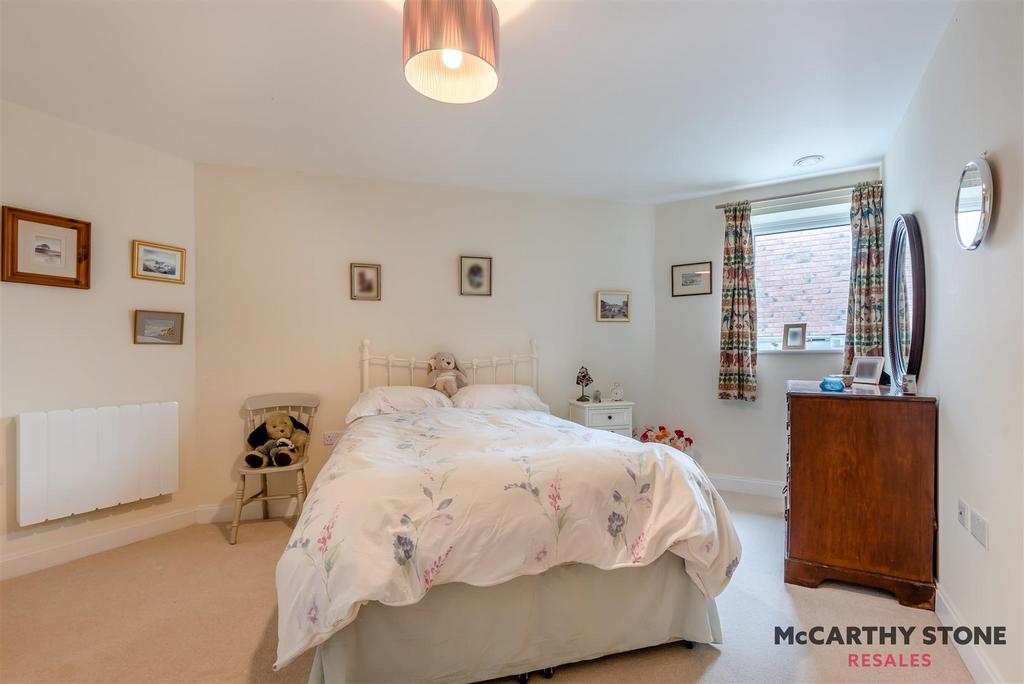 8595970-interior01.jpg