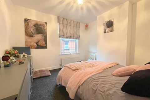 2 bedroom terraced house for sale, Chorley Street, Leek