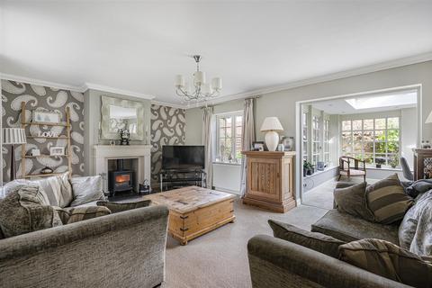 5 bedroom detached house for sale, Southfields Road, Strensall, York, YO32 5UA