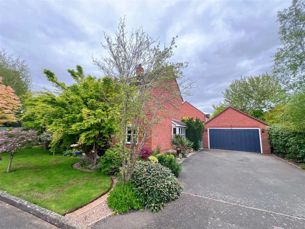 Dighton Close, Clifford Chambers... 4 bed house for sale £650,000