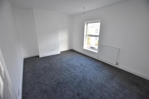 3 bedroom terraced house to rent, Union Street, Kettering
