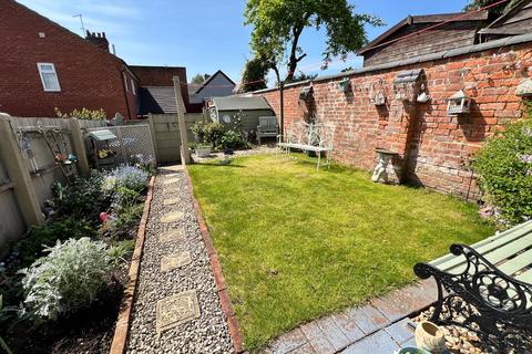 3 bedroom terraced house for sale, Crispin Street, Rothwell, Kettering