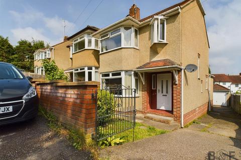 3 bedroom house to rent, Mangotsfield Road, Bristol BS16