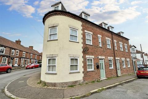 3 bedroom terraced house for sale, New Road, Sheringham