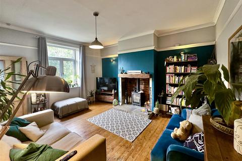 2 bedroom terraced house for sale, Vine Terrace, Clough Road, Slaithwaite