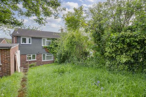4 bedroom semi-detached house for sale, Chairborough Road, High Wycombe HP12