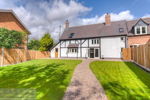 82 Main Road, Austrey, Atherstone, CV9 3EG