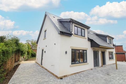 2 bedroom semi-detached house for sale, Lark Lane, Ripon