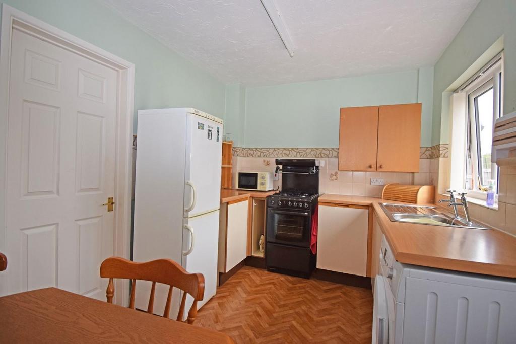 173c Broad Street, kitchen b.jpg