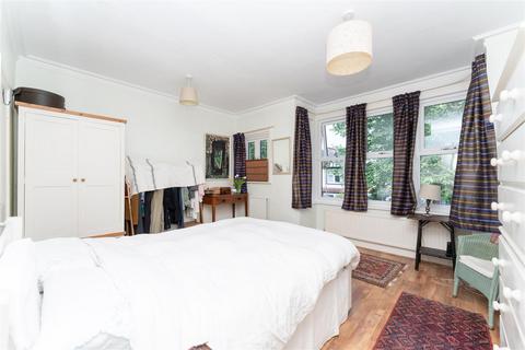 3 bedroom terraced house for sale, Windermere Road, Ealing