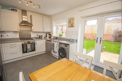 3 bedroom semi-detached house for sale, Longhorn Close, Uttoxeter ST14