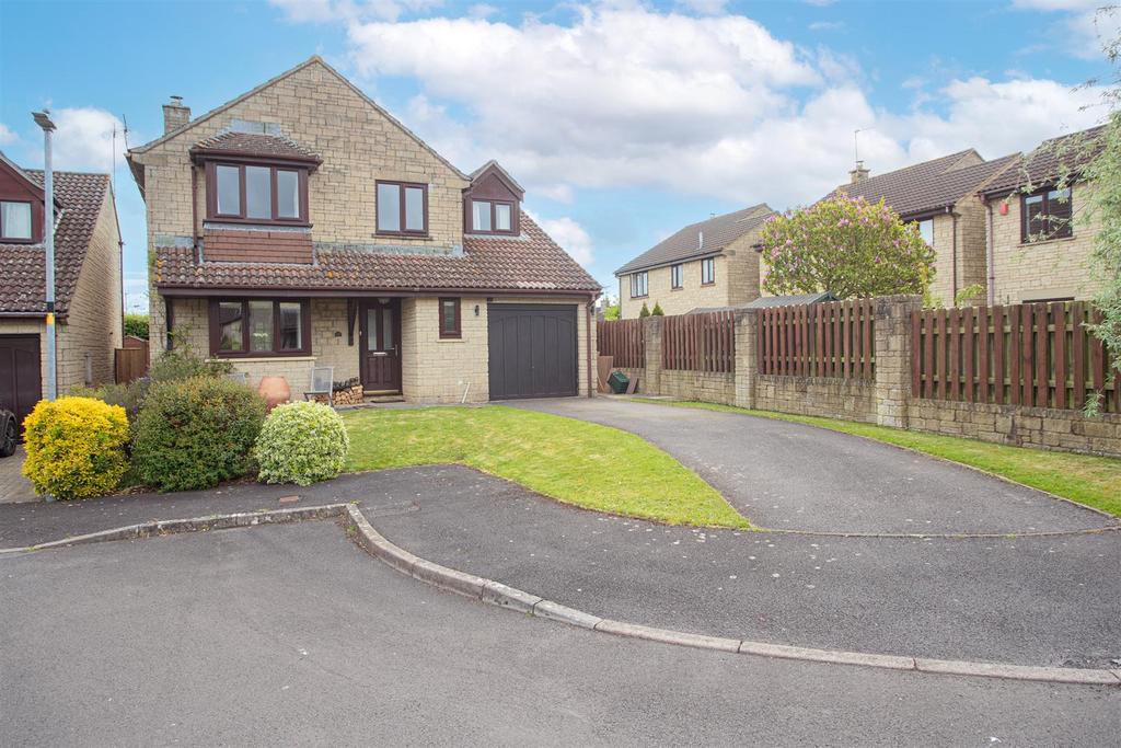 Godwins Close, Atworth, 4 bed detached house for sale £475,000
