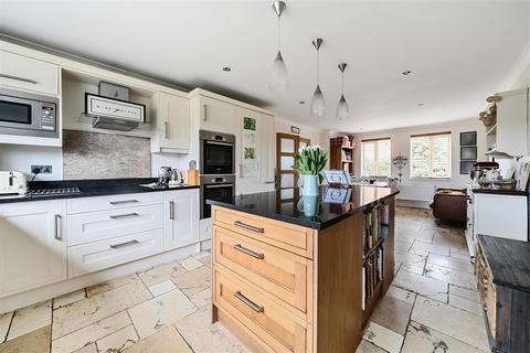 4 bedroom detached house for sale, The Glebe, All Cannings