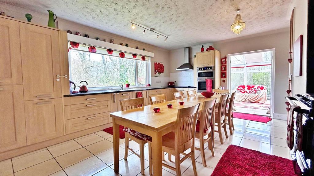 The Rhos, Haverfordwest 5 bed detached bungalow for sale £650,000