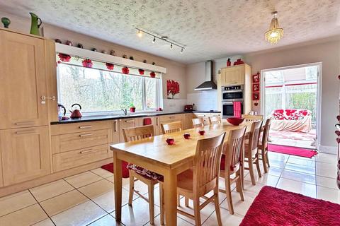 5 bedroom detached bungalow for sale, The Rhos, Haverfordwest