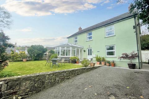 3 bedroom detached house for sale, Glen Road